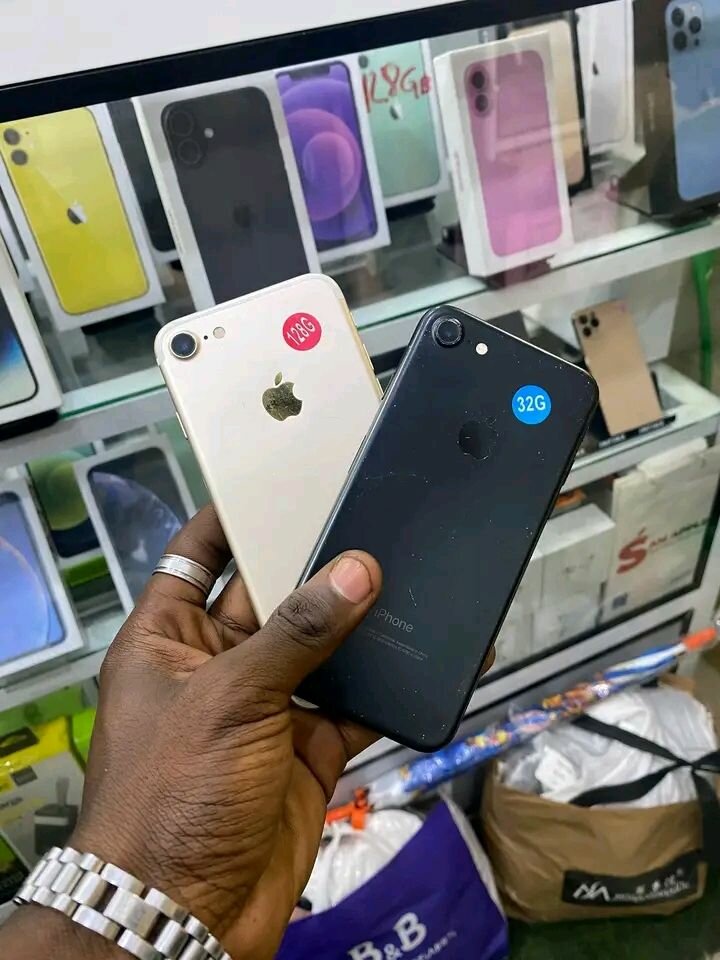 iPhone avec Stockage Différent