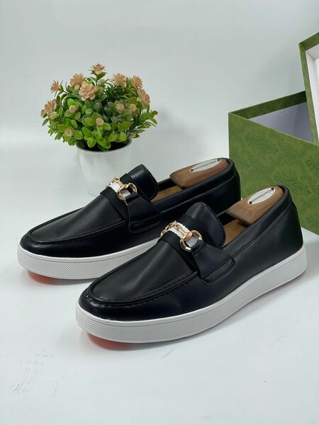 CLASSIC MEN WEAR.