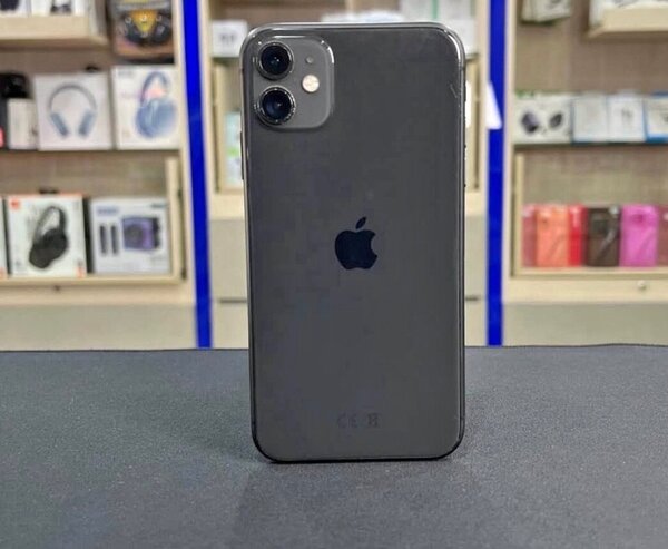 iPhone 11 - 64 Go, Noir