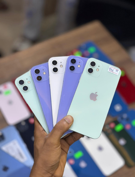 iPhone 12