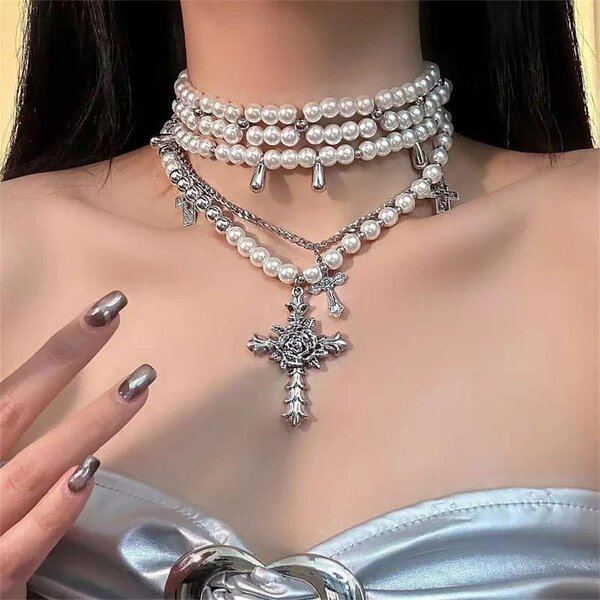 Pearls necklace