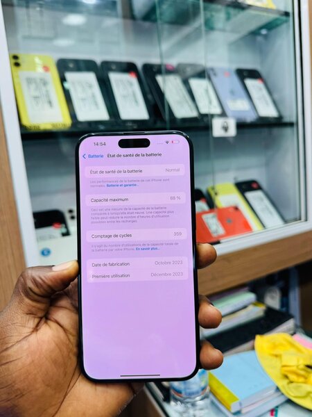 iPhone 15 Pro Max 256Go Casi