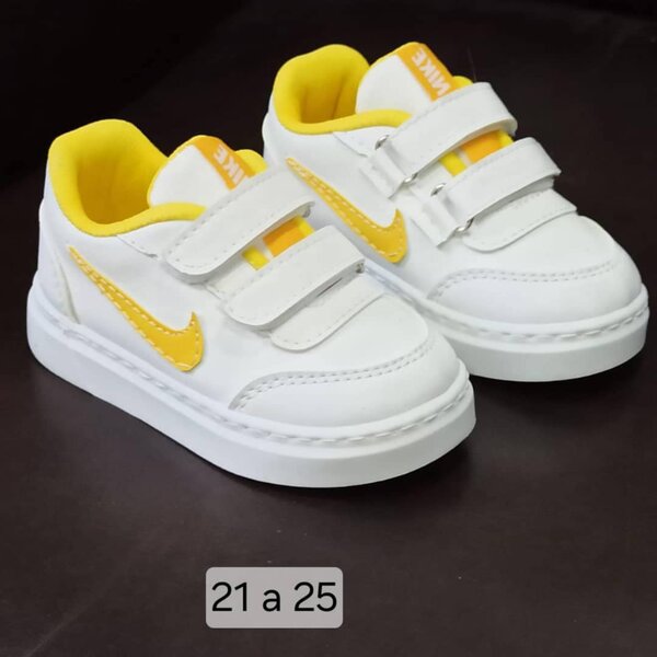 chaussures d'enfant
