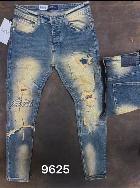 Jeans déchirés tendance homme