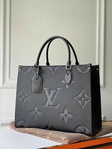 Ladies handbag