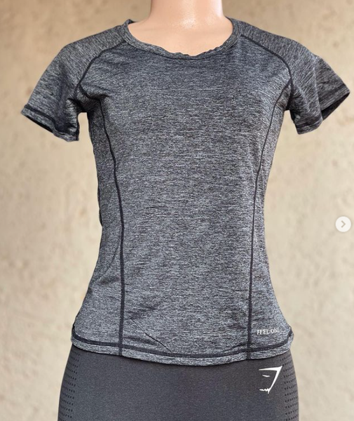 T-shirt grey