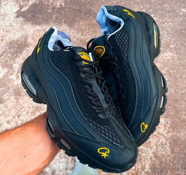 NIKE AIRMAX CLASSIC