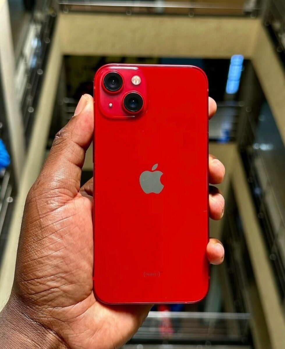iPhone 13