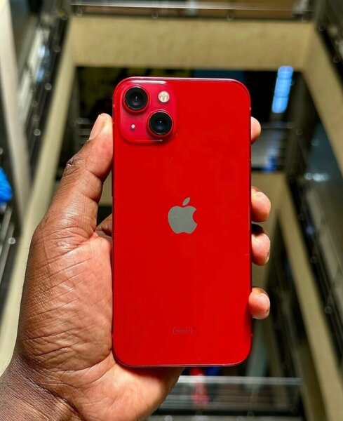 iPhone 13