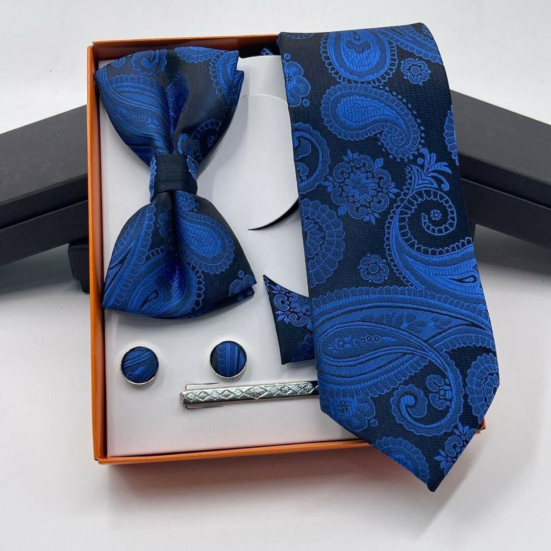 Tie set