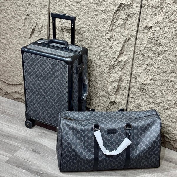 Travel set