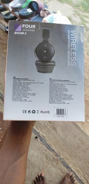 Wireless headphones