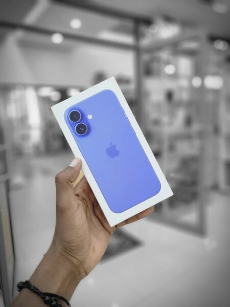 IPHONE 16