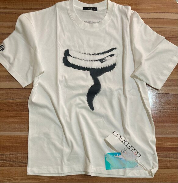 Picture tops