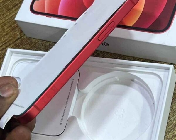 iPhone 12 rouge 128GB
