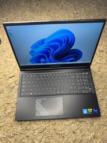 Gigabyte G5 KF5