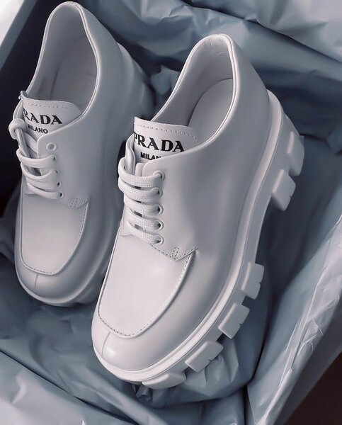 Dress shoes