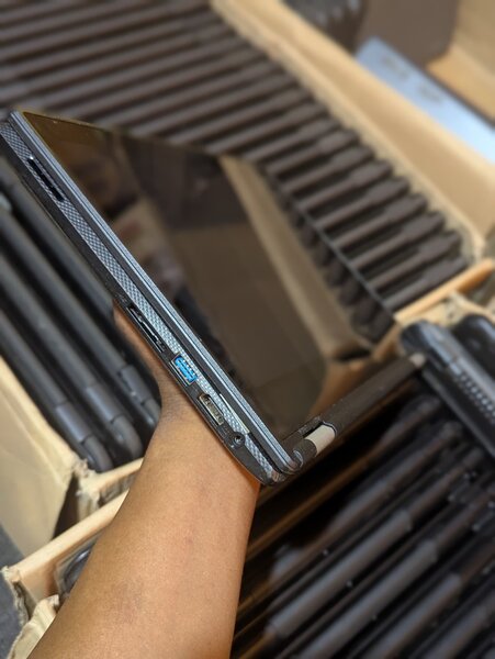 Acer R11