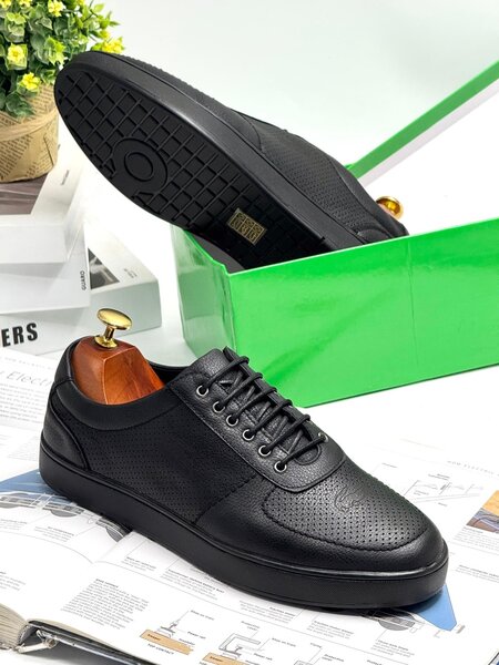 LACOSTE ALL BLACK