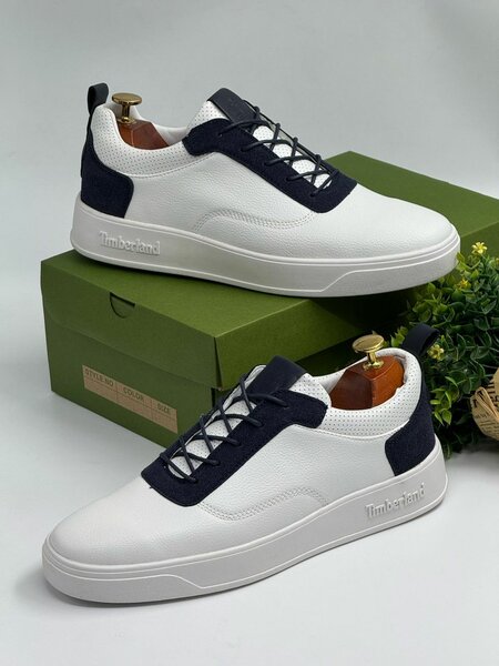 Dress shoes