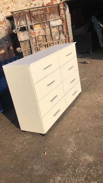 Chest drawer