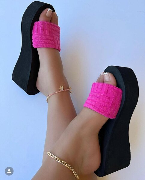 Ladies heel