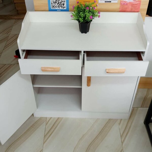 Buffet moderne avec rangements