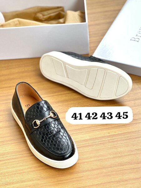 Men's shoes