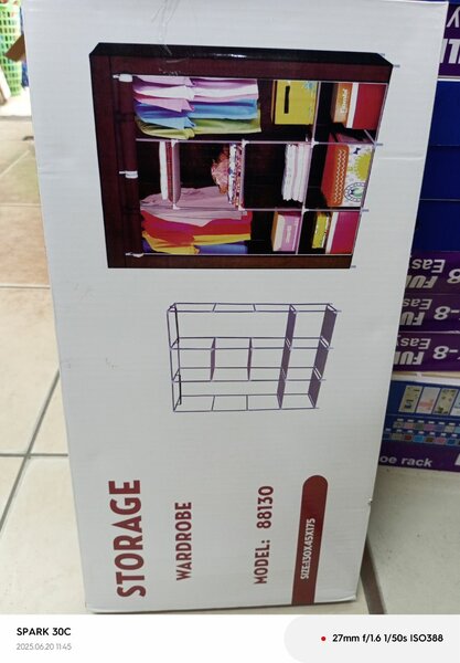 Armoire de rangement pliable
