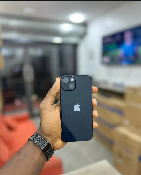 iPhone 13