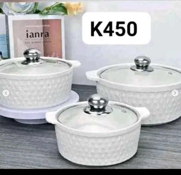 A set of pots