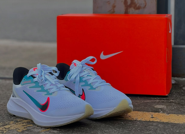 COMFY TRAINERS