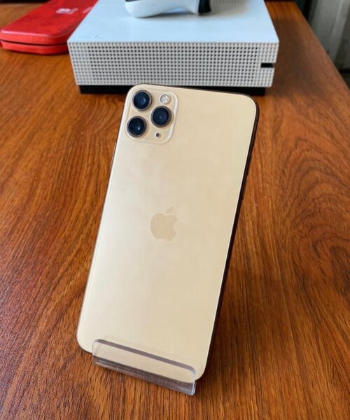 iPhones (X - 15)