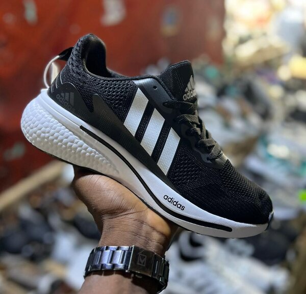 Chaussures Adidas