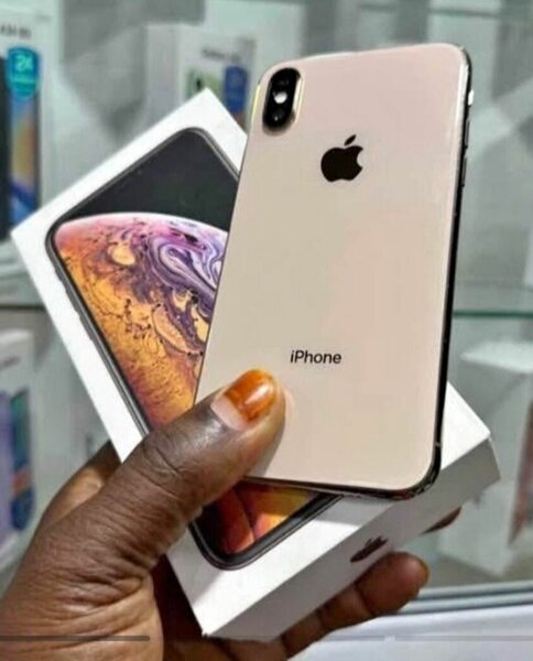 iPhone XS 64 Go