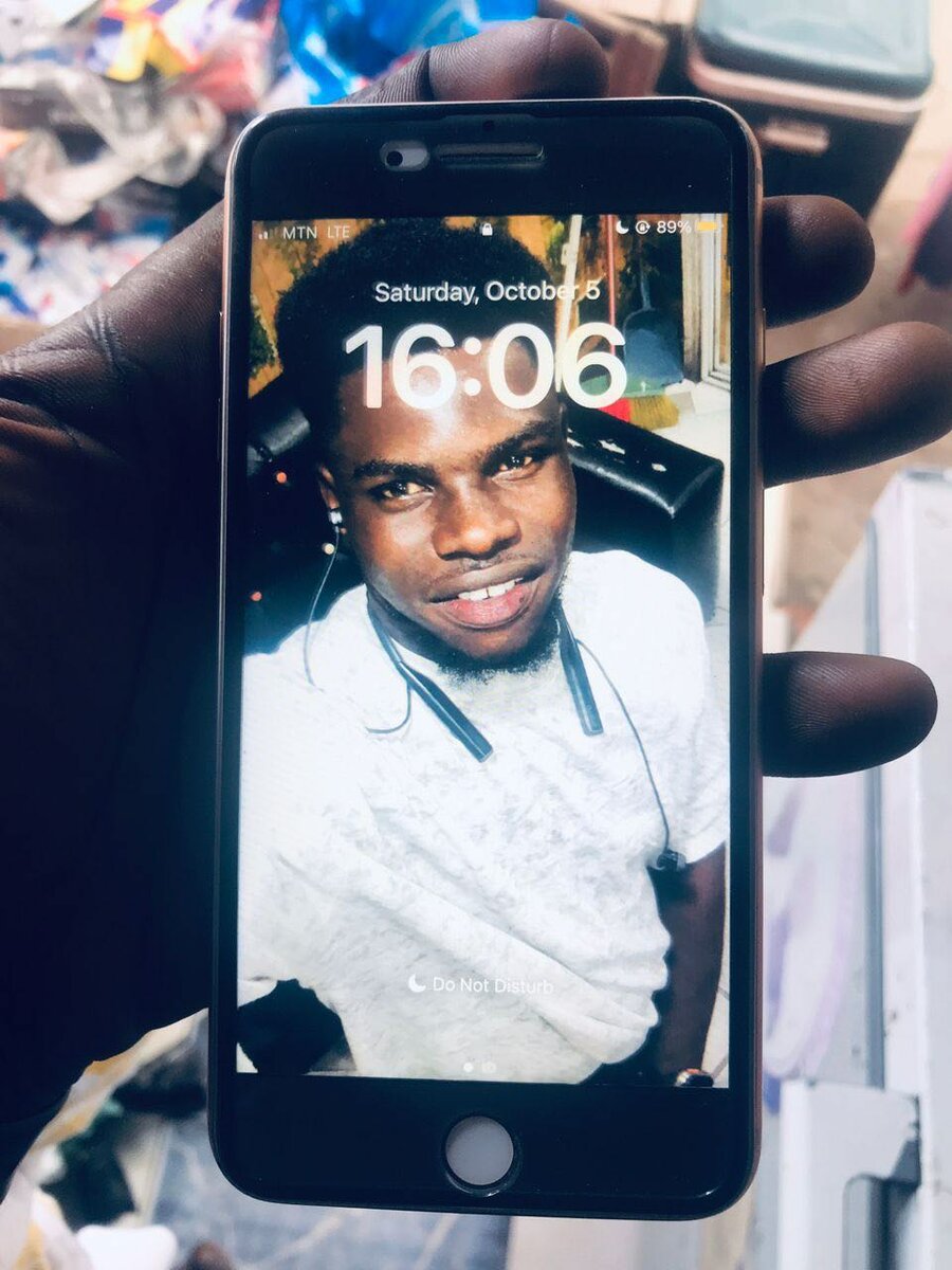 phone 8+ 64g