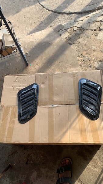 Bonnet outlet