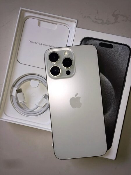 iPhone 15 pro max 256gig