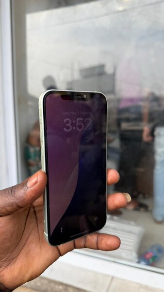 iPhone 12
