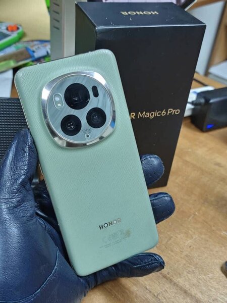 HONOR Magic6 Pro Smartphone