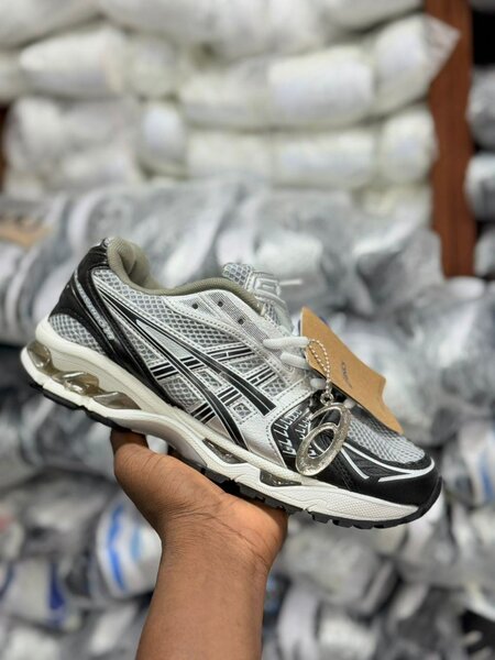 Asics kayano 14