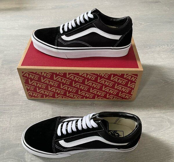 Van's authentic velours