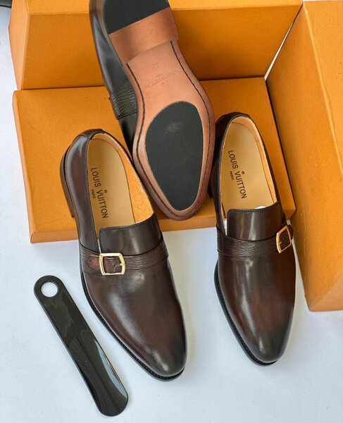 Executive leather shoes
