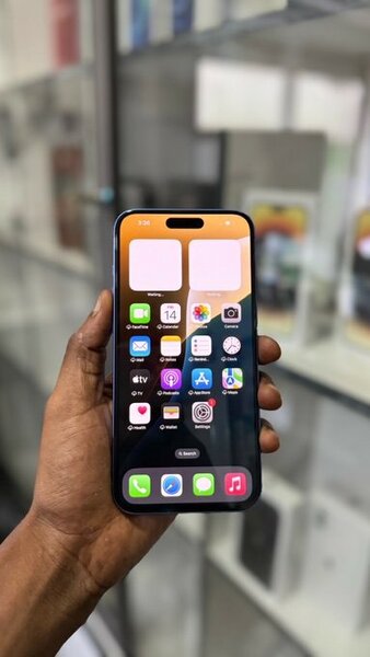 IPHONE 16 locked