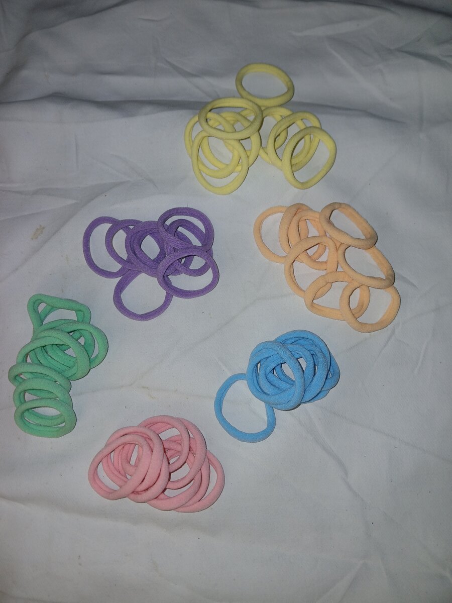 Élastiques cheveux colorés