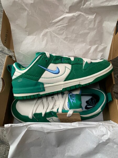 SB DUNK LOW DISRUPT VERT