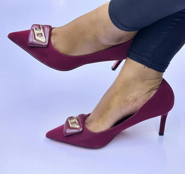women's red shoes