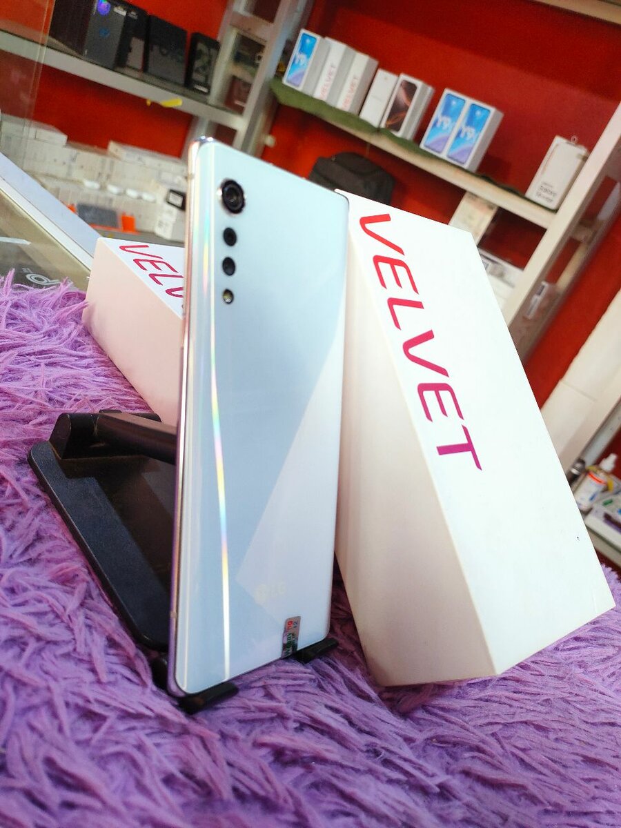 LG VELVET