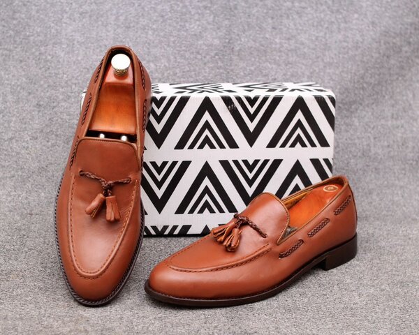 Chaussures habillées en cuir pour homme