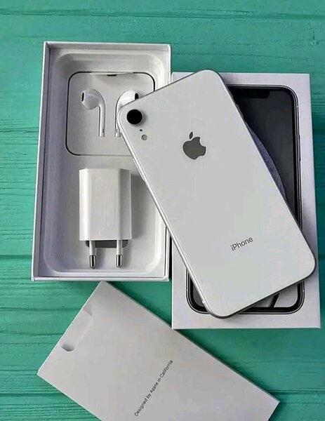 iPhone XR